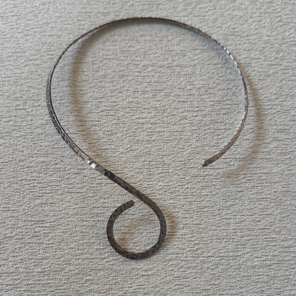 Sterling Silver Hammered Metal Choker Necklace w/Gift Box